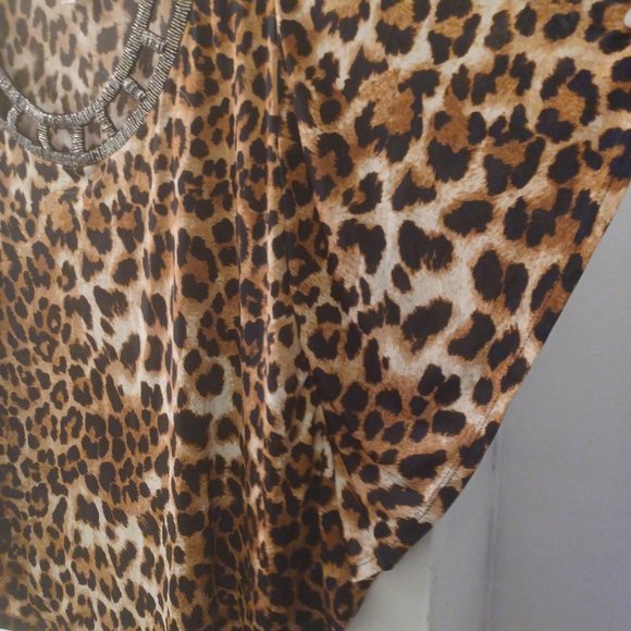 Lavish Animal Print Poncho Tunic Shirt Size M - Picture 10 of 14